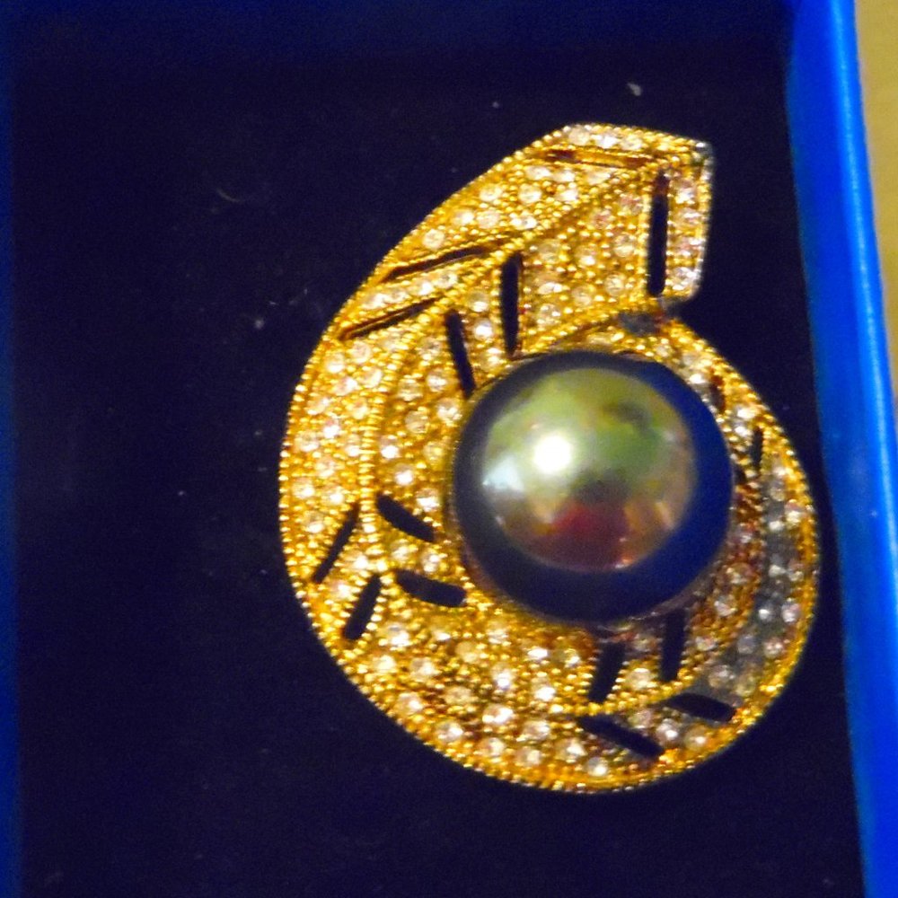 Pearlfection Faux Black Tahitian Pearl Pin